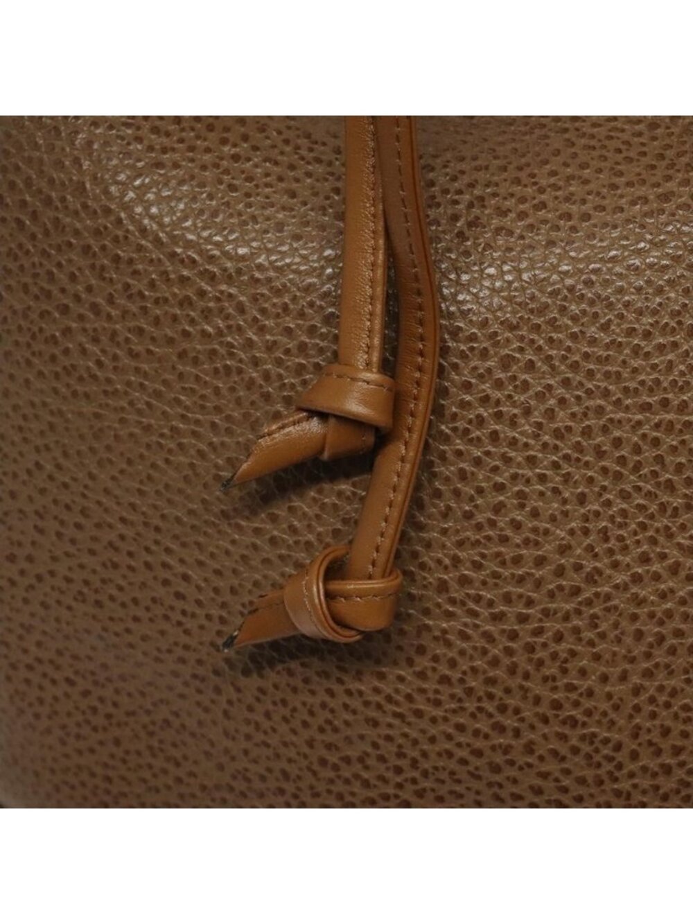 Authentic Christian Dior Shoulder Bag Leather Brown Gold - Picture 2 of 16